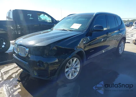 2015 BMW X3 xDrive28I z USA, uszkodzony, nr VIN 5UXWX9C54F0D45656